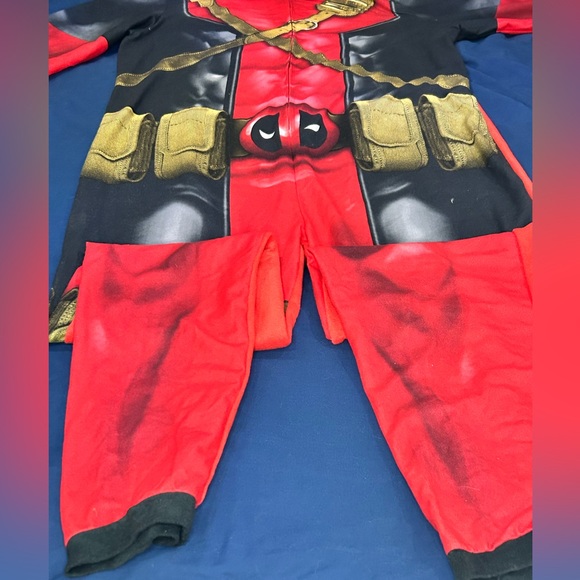 Dead Pool Men’s PJ’s size Large - Picture 8 of 12